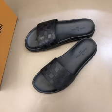 Louis Vuitton Slippers